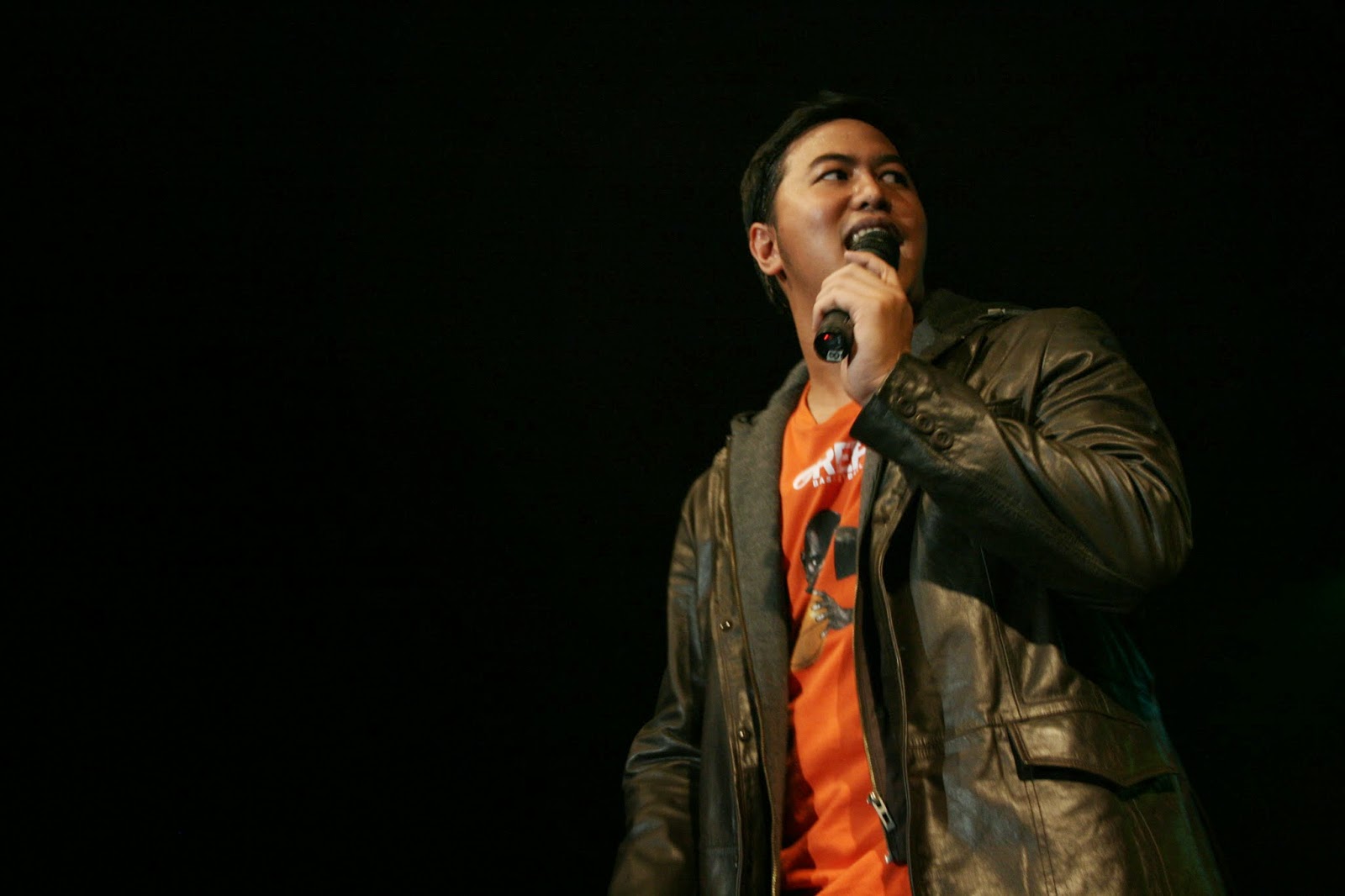 10 Komika Stand Up Comedy Terbaik Di Indonesia Bilamanaya